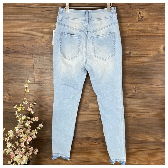 NWT We the Free Wild Child Skinny Jeans - Picture 6 of 6